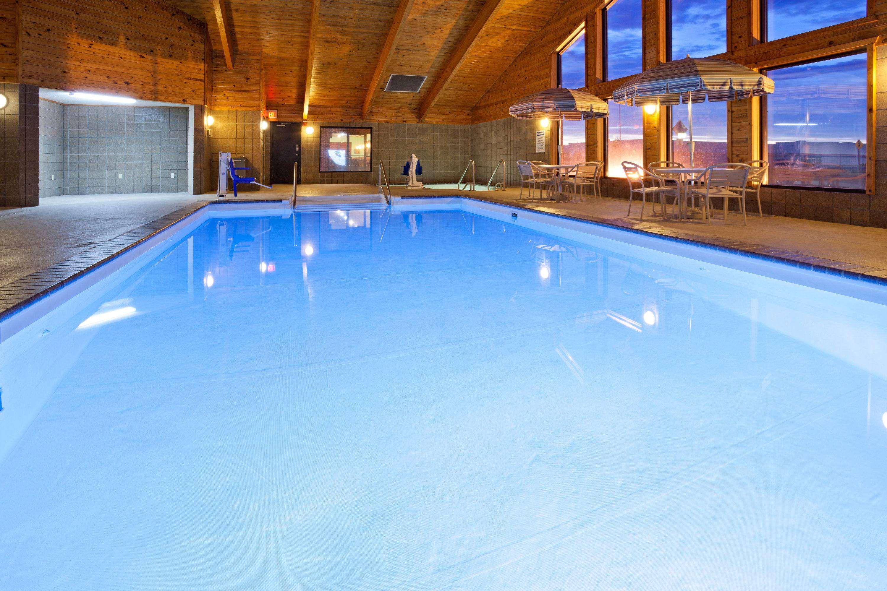 Americinn By Wyndham Rice Lake Bagian luar foto